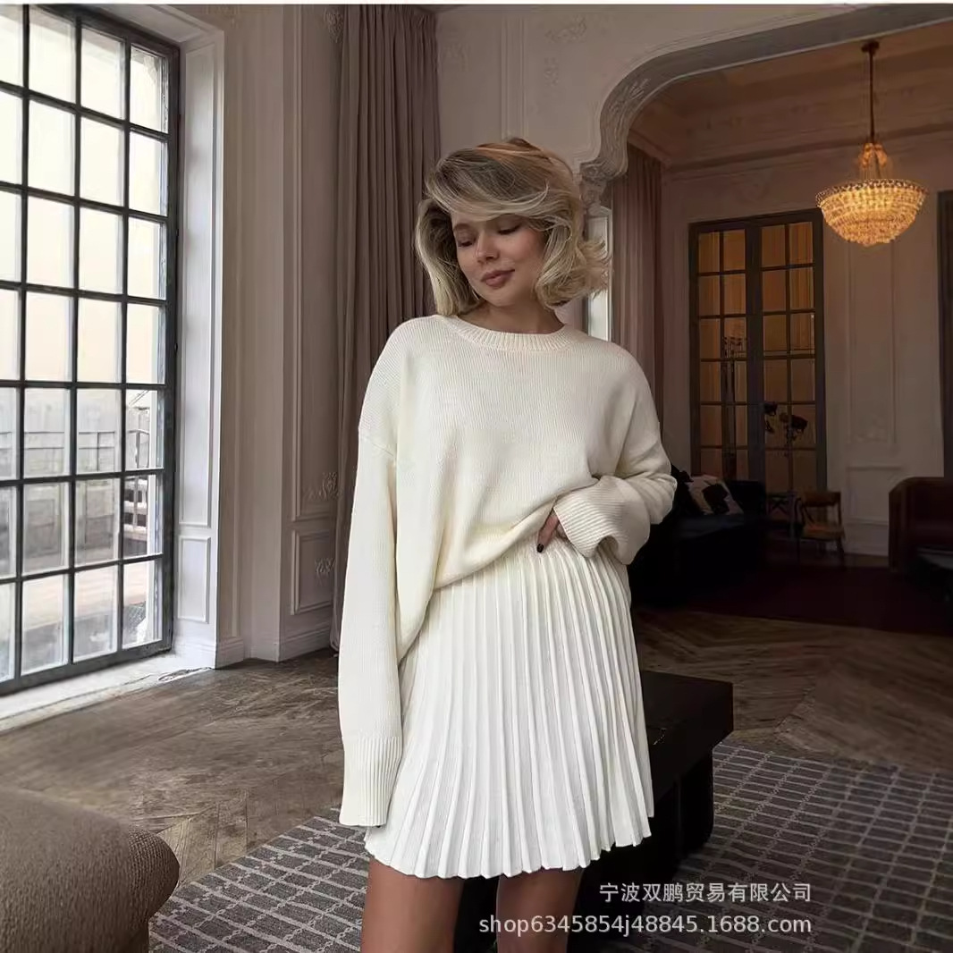 الخريف بلون سترة ذات عنق دائرى - مراجعة Clothing Style Winter وسعره